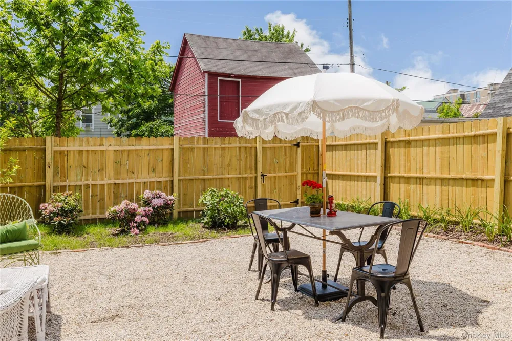 225 Robinson Street Hudson, NY 12534