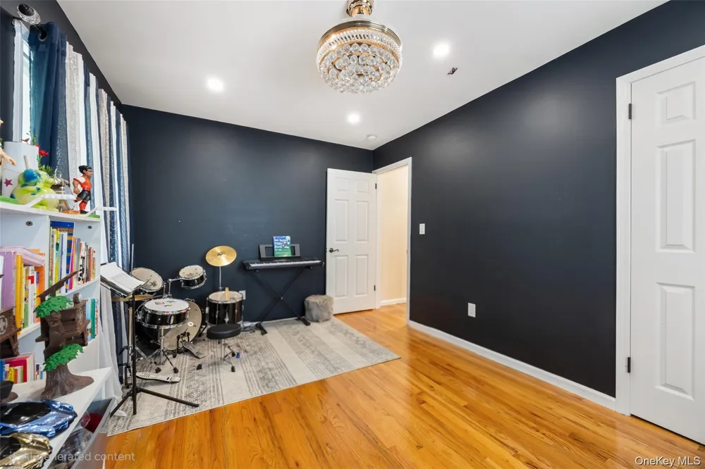 35 Grandview Avenue Nanuet, NY 10954