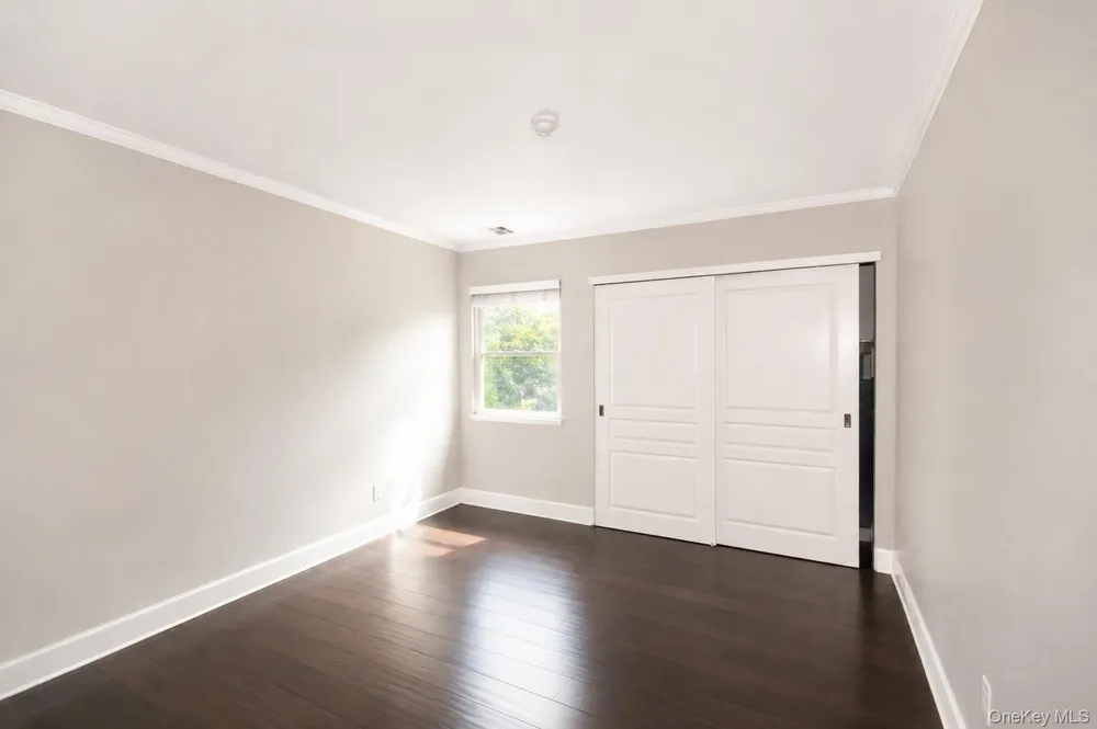 31 Vista Drive Manorville, NY 11949