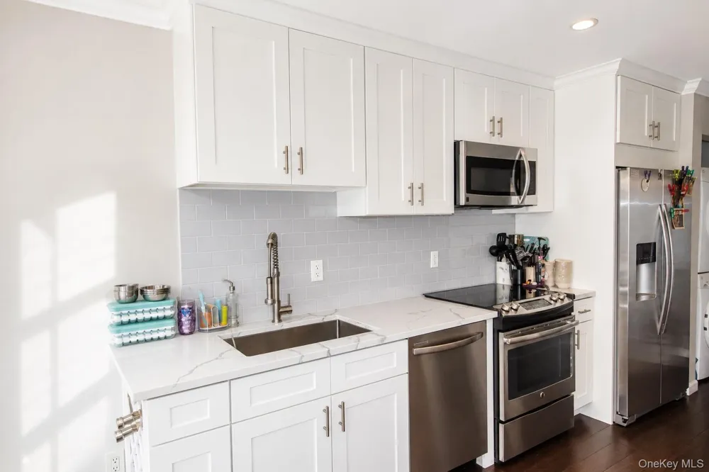 31 Vista Drive Manorville, NY 11949