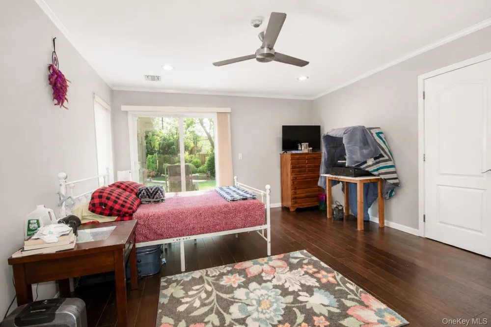 31 Vista Drive Manorville, NY 11949