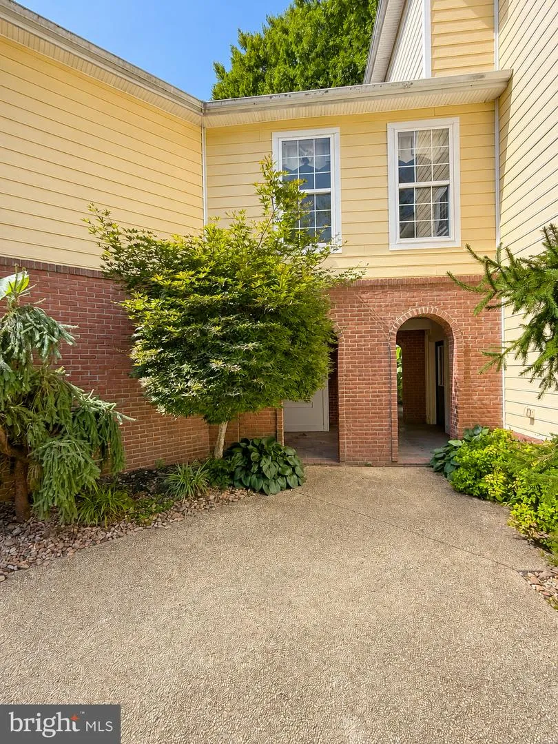 113 BURNING BUSH PLACE La Plata, MD 20646