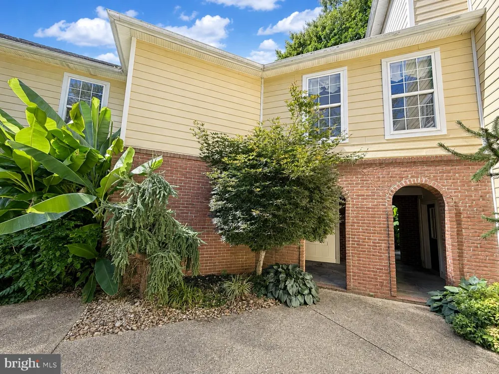 113 BURNING BUSH PLACE La Plata, MD 20646