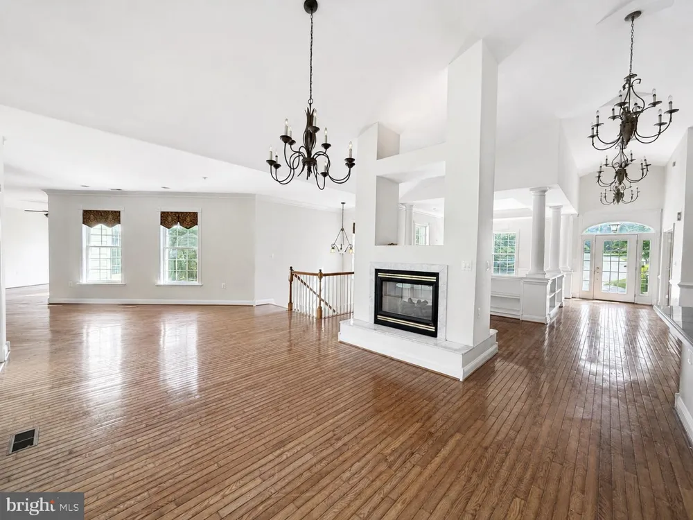 113 BURNING BUSH PLACE La Plata, MD 20646