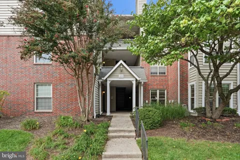 12158 PENDERVIEW LANE #1704