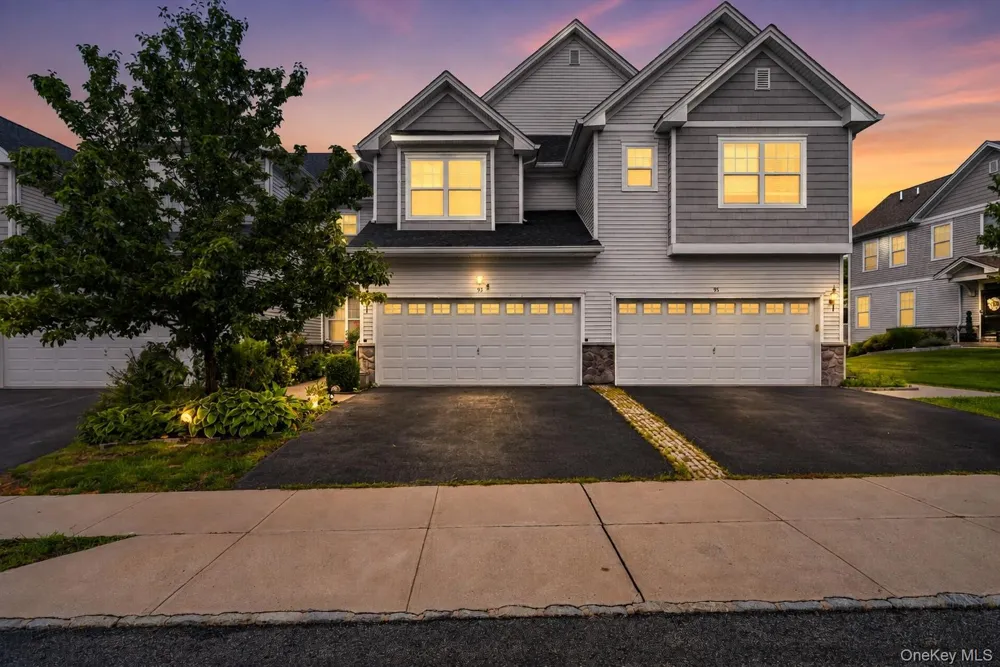 93 Meadow View Drive Middletown, NY 10940