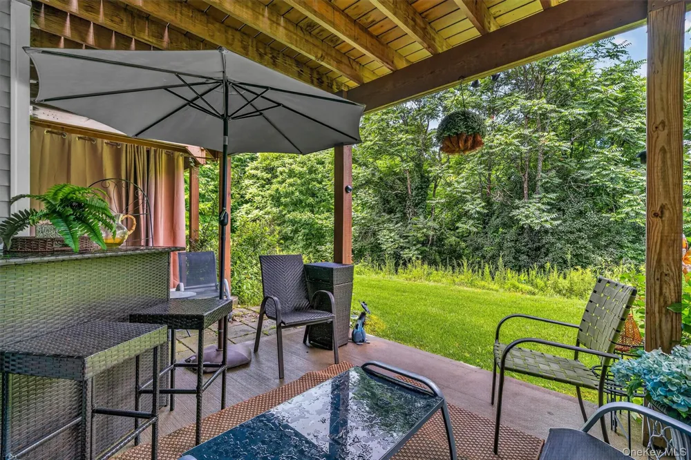 93 Meadow View Drive Middletown, NY 10940