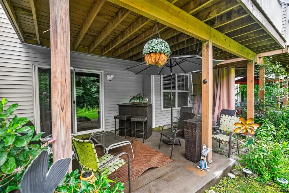93 Meadow View Drive Middletown, NY 10940