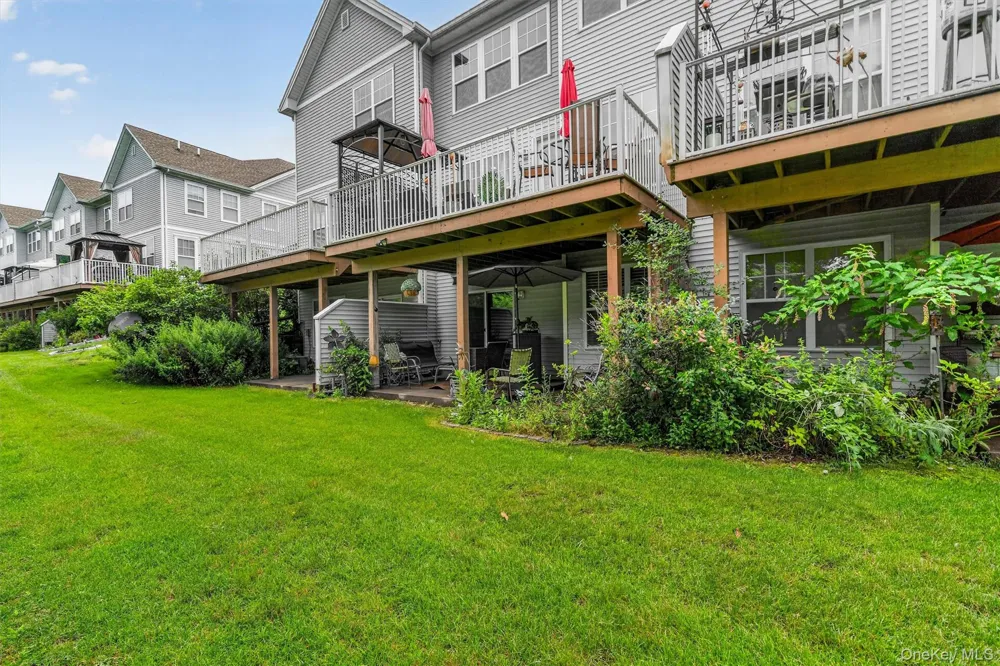93 Meadow View Drive Middletown, NY 10940
