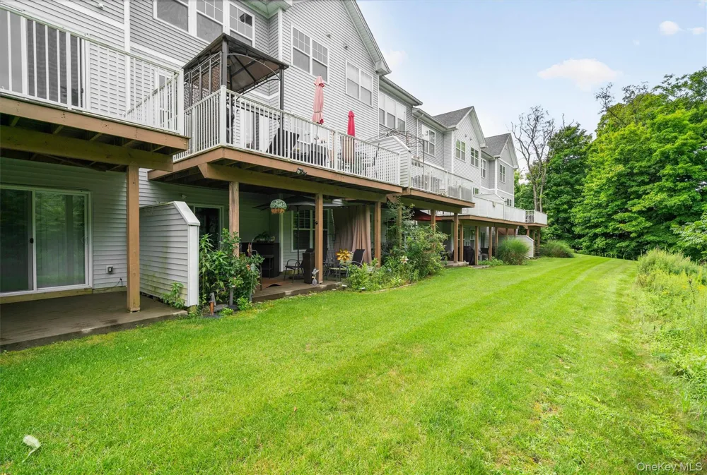 93 Meadow View Drive Middletown, NY 10940