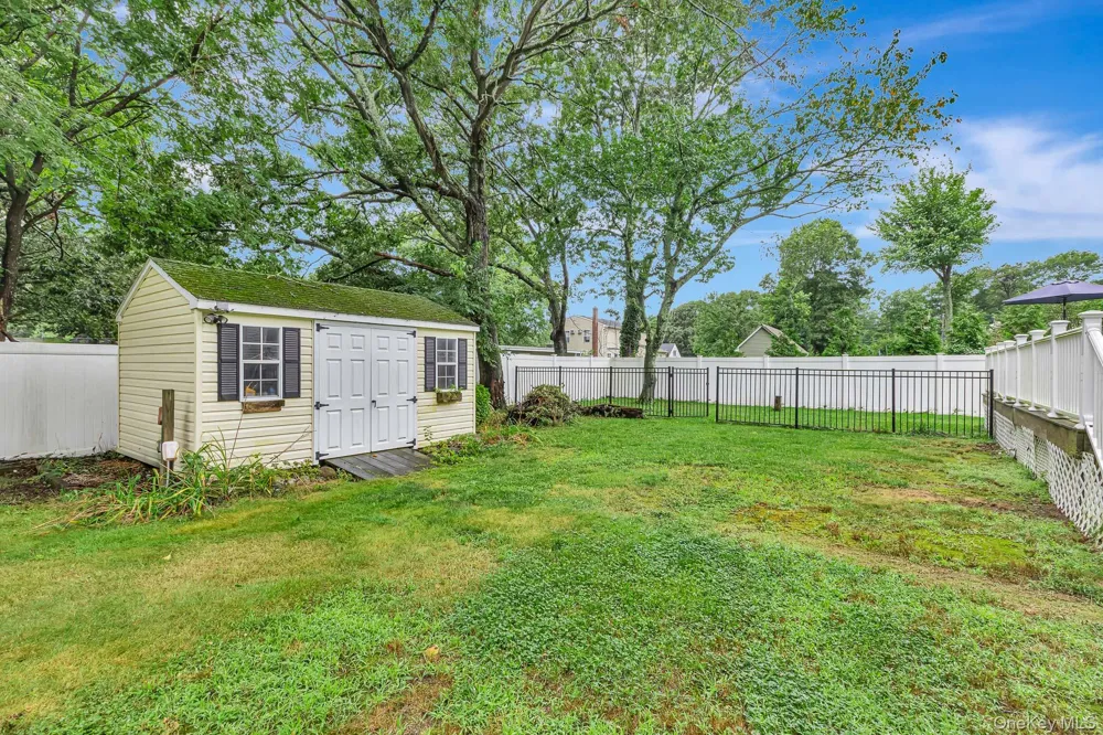 12 Dover Avenue Mastic, NY 11950
