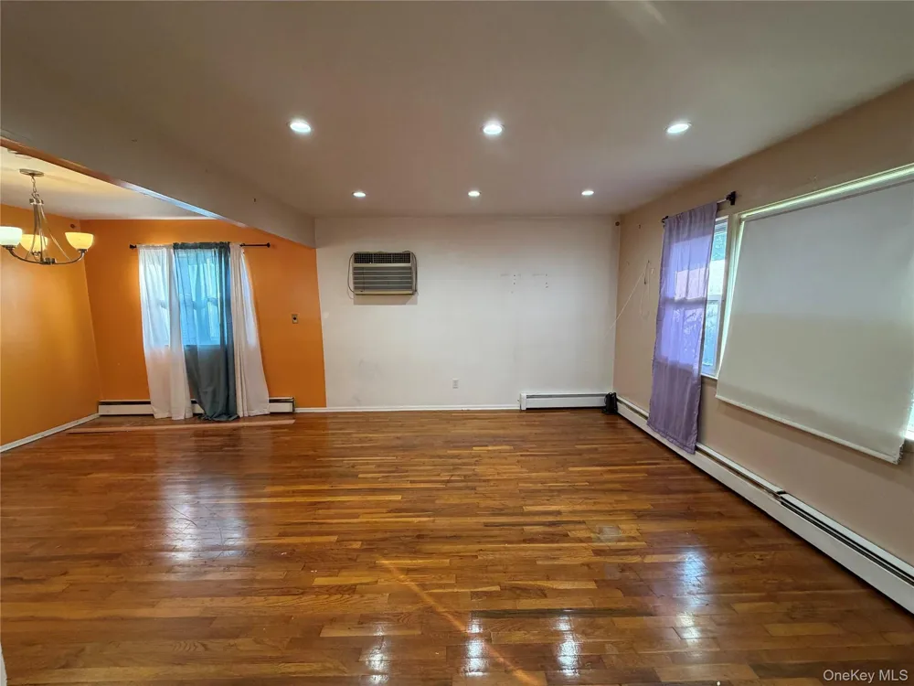 2829 Elm Street Oceanside, NY 11572