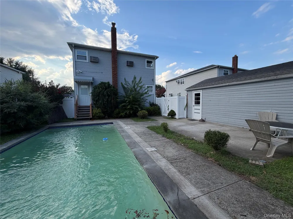 2829 Elm Street Oceanside, NY 11572