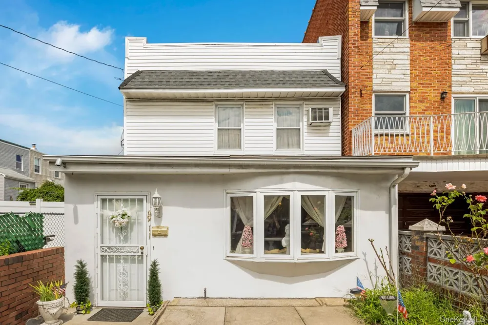 69-11 62nd Drive Middle Village, NY 11379