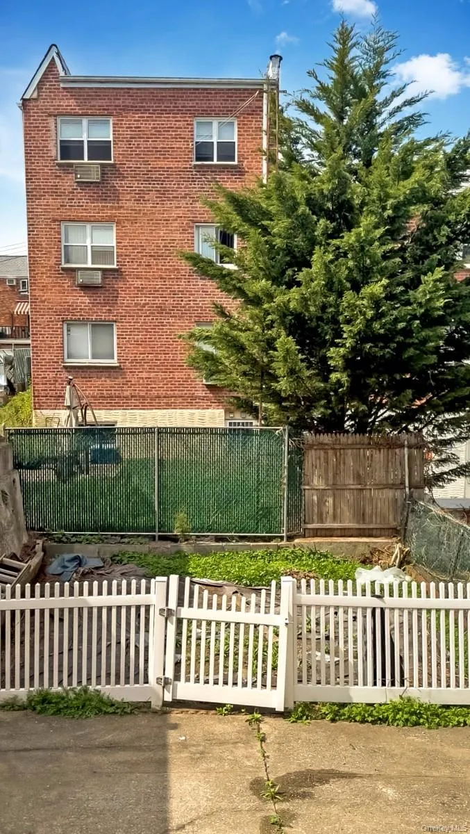 69-11 62nd Drive Middle Village, NY 11379