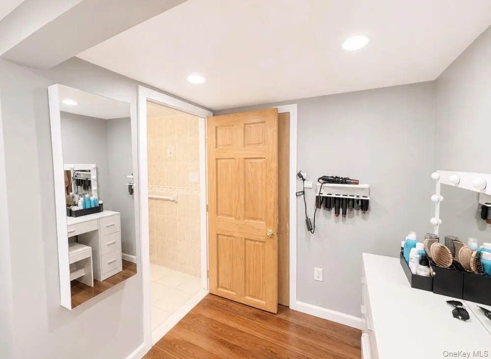 16 Belair Road Selden, NY 11784