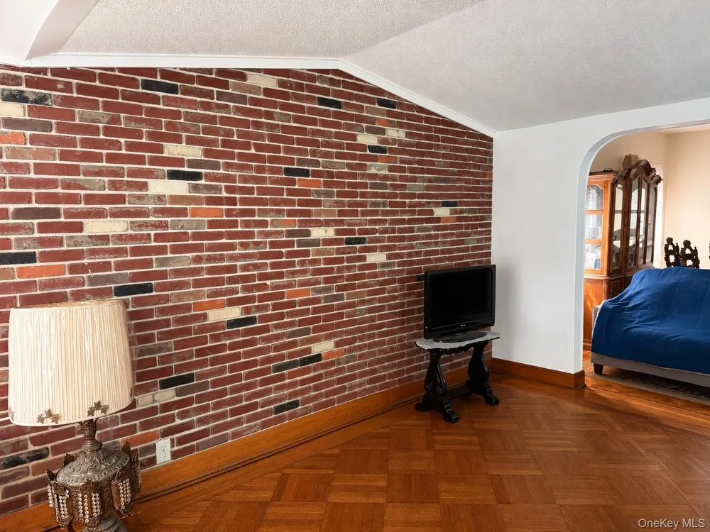 135-18 Francis Lewis Boulevard Springfield Gardens, NY 11413