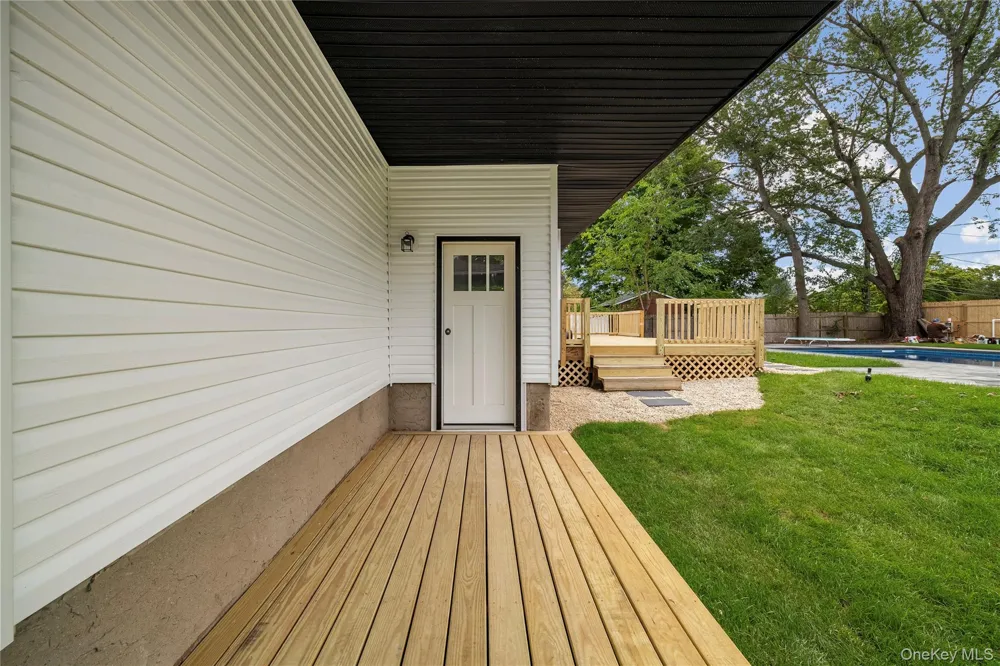 42 Rita Crescent Commack, NY 11725