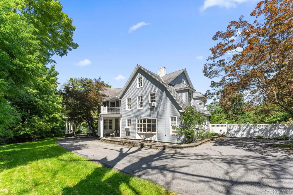 5 Trinity Place Cornwall, NY 12518