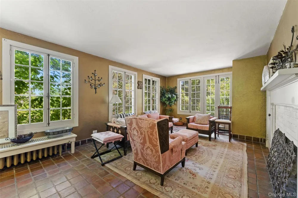 5 Trinity Place Cornwall, NY 12518