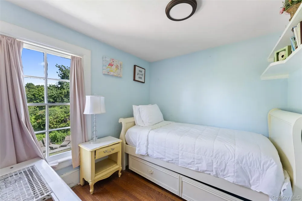 5 Trinity Place Cornwall, NY 12518