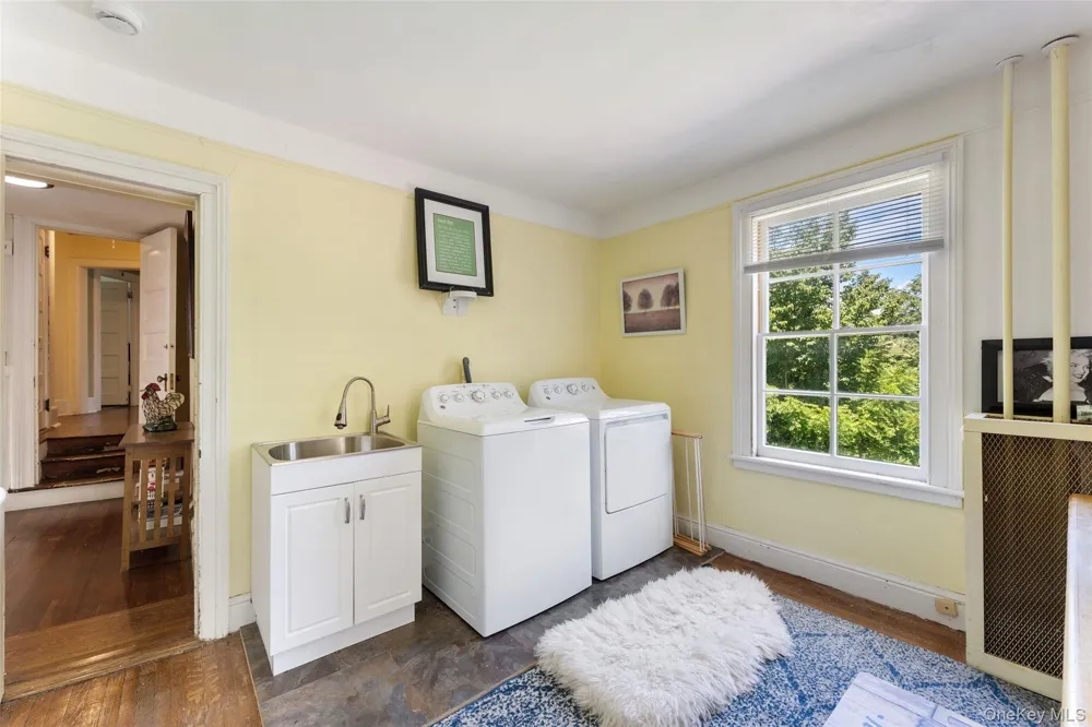5 Trinity Place Cornwall, NY 12518