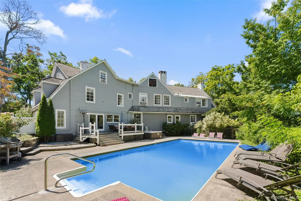 5 Trinity Place Cornwall, NY 12518