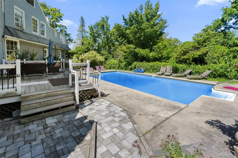 5 Trinity Place Cornwall, NY 12518