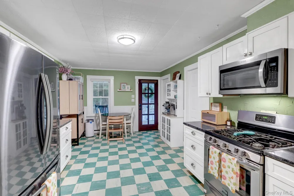 33 Aloma Road Rocky Point, NY 11778