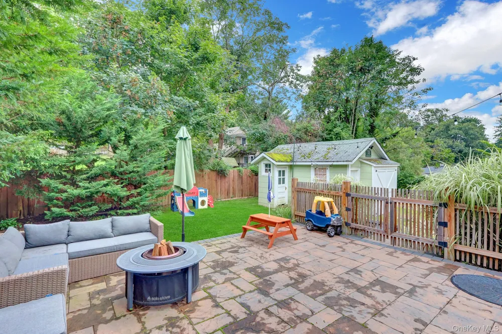 33 Aloma Road Rocky Point, NY 11778