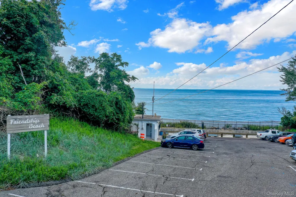 33 Aloma Road Rocky Point, NY 11778