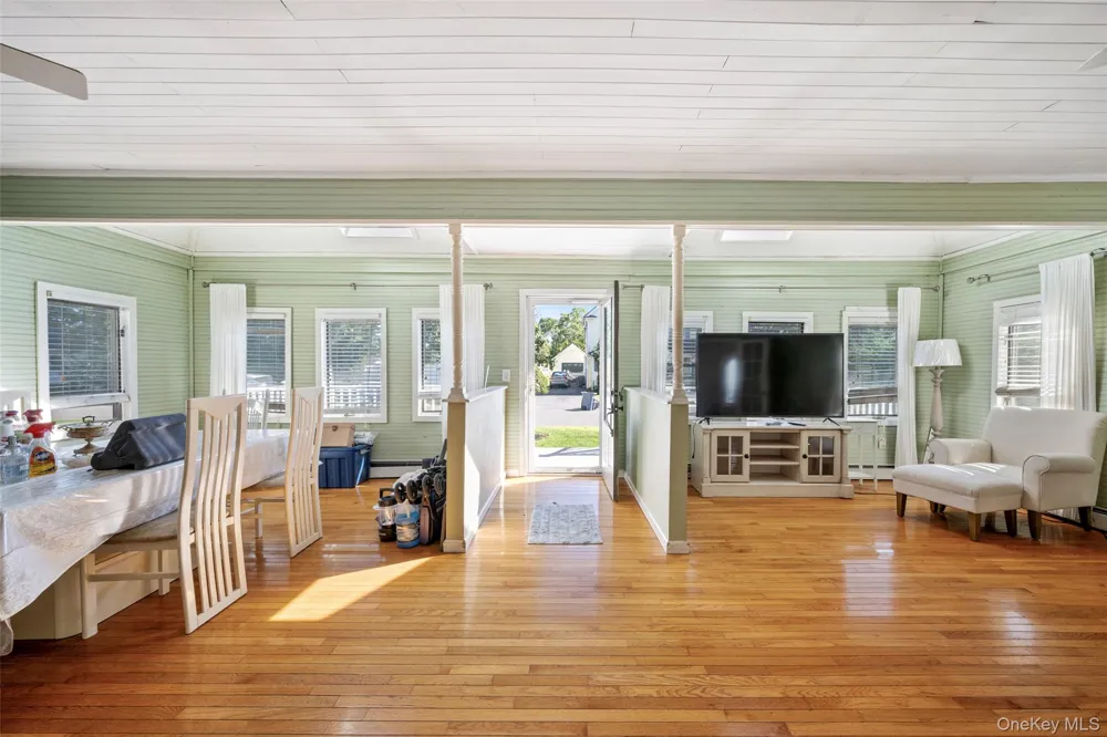 9 Watson Street East Islip, NY 11730
