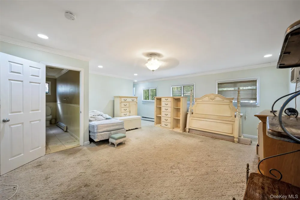 9 Watson Street East Islip, NY 11730
