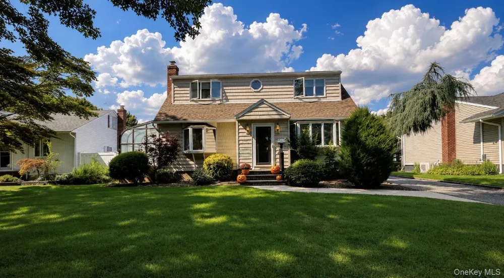 3995 New Road Seaford, NY 11783