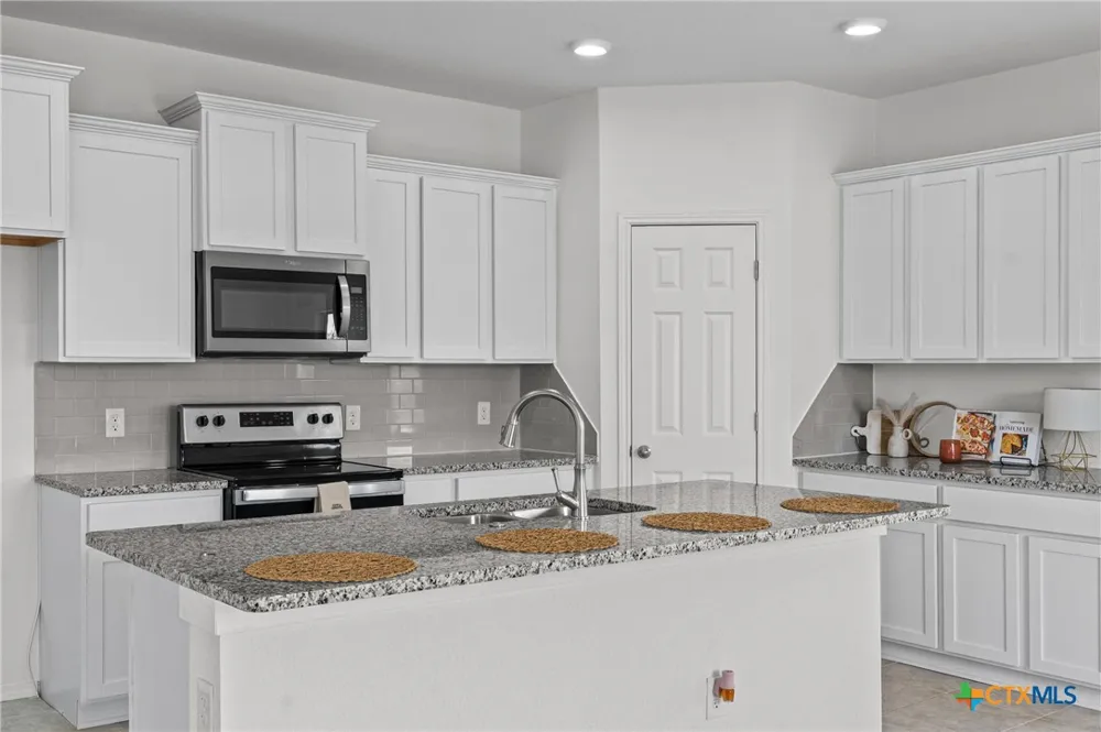 8618 Stonehollow Drive Temple, TX 76502