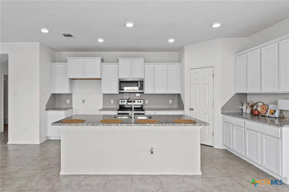 8618 Stonehollow Drive Temple, TX 76502