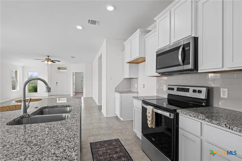 8618 Stonehollow Drive Temple, TX 76502