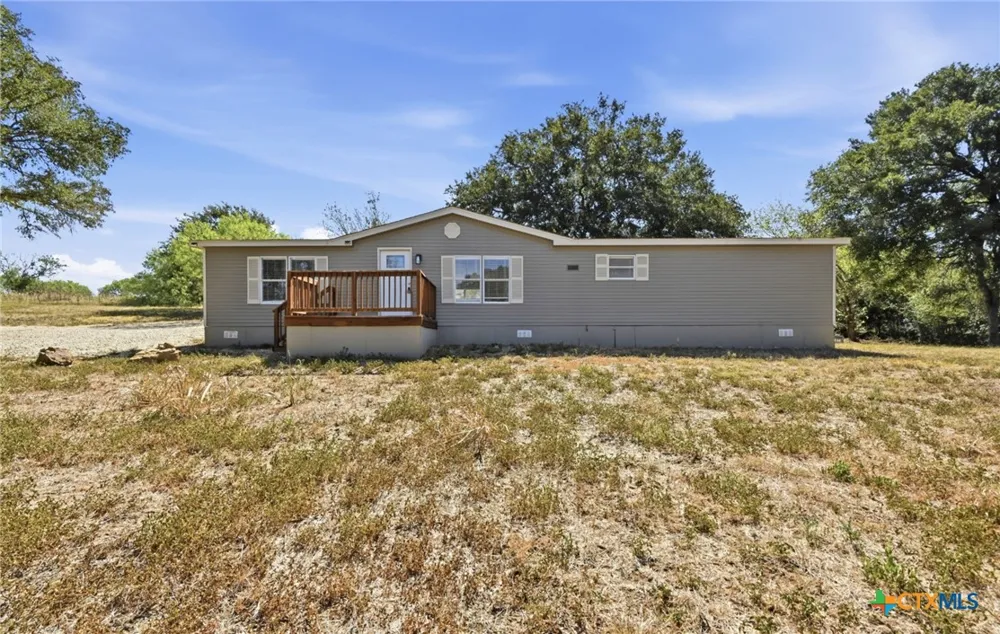 871 Political Road Lockhart, TX 78644