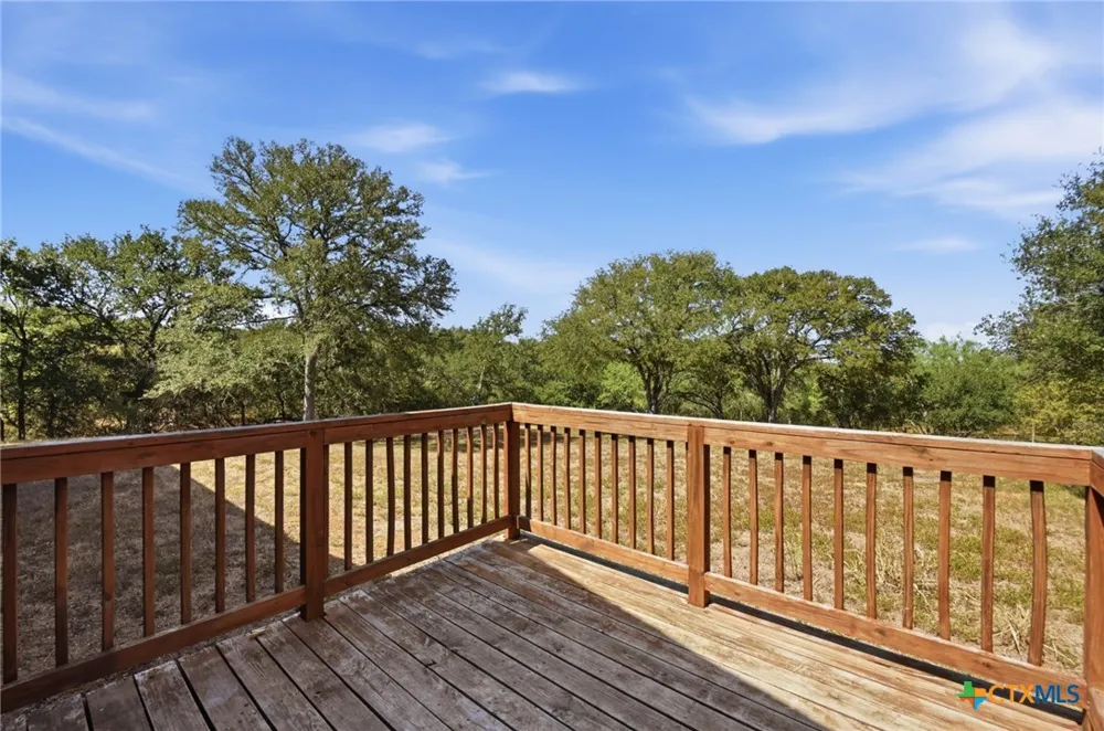 871 Political Road Lockhart, TX 78644
