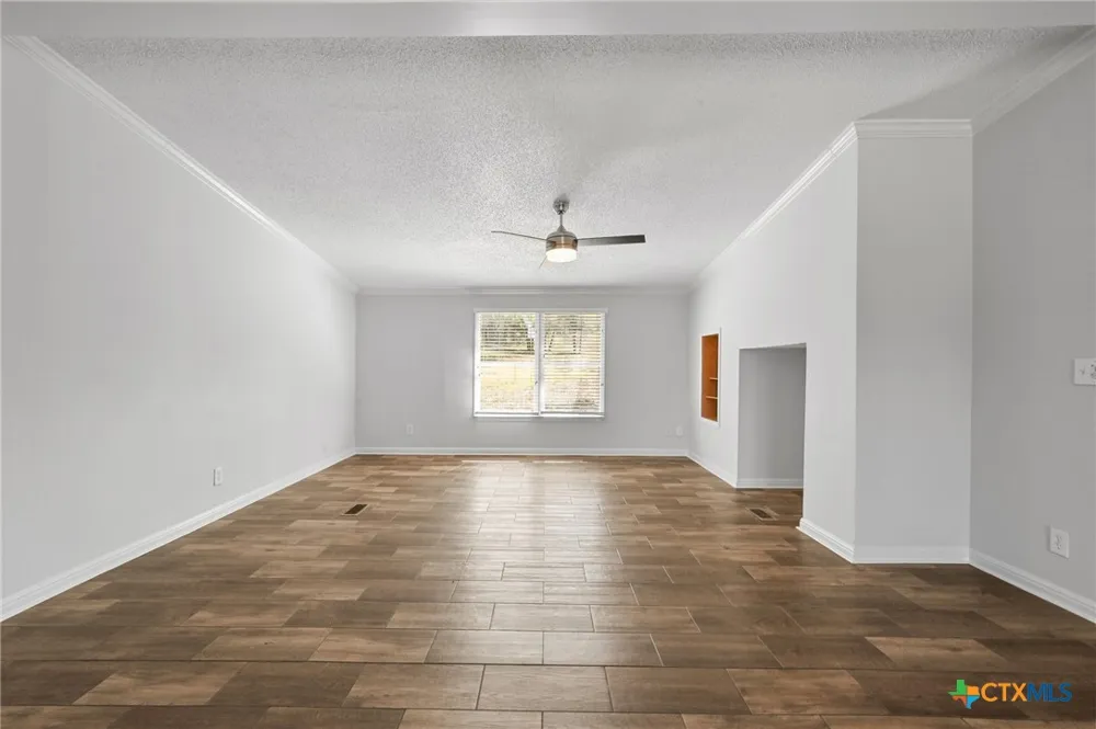 871 Political Road Lockhart, TX 78644