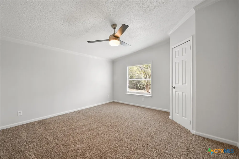 871 Political Road Lockhart, TX 78644