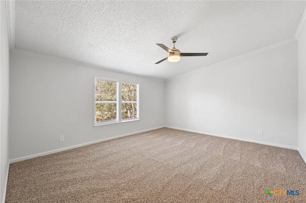 871 Political Road Lockhart, TX 78644