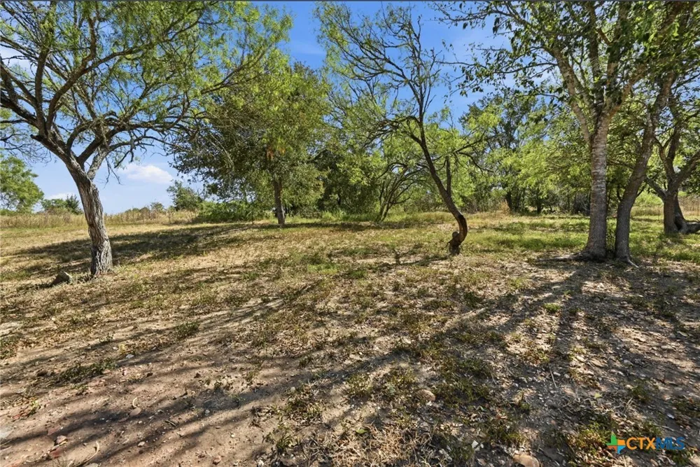 871 Political Road Lockhart, TX 78644