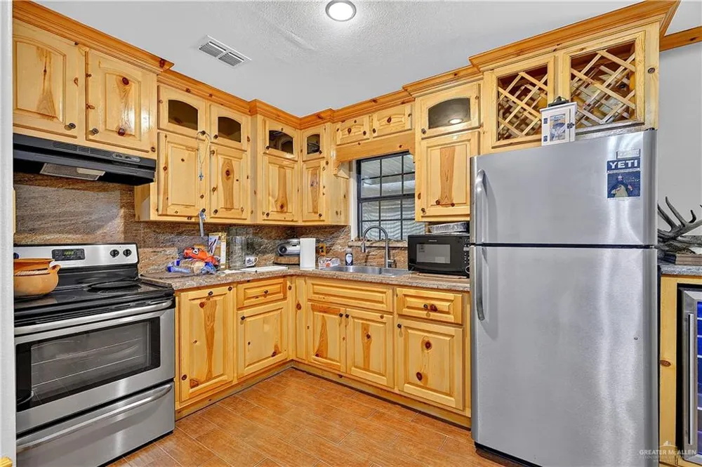 8047 Bentsen Palm Drive Mission, TX 78574