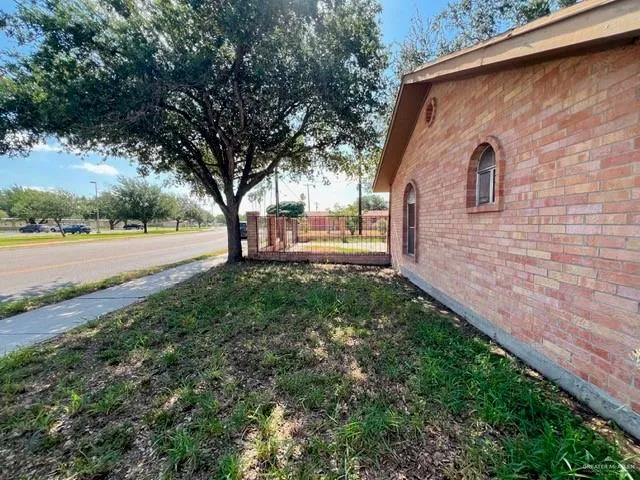 1222 W Sprague Street Edinburg, TX 78539