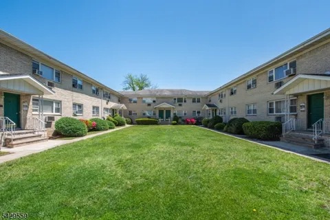 20 Halsey Ave #6 Unit 6