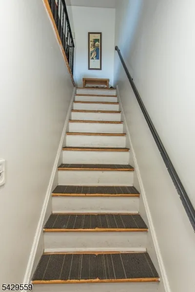 20 Halsey Ave #6 Unit 6 Haledon, NJ 07508