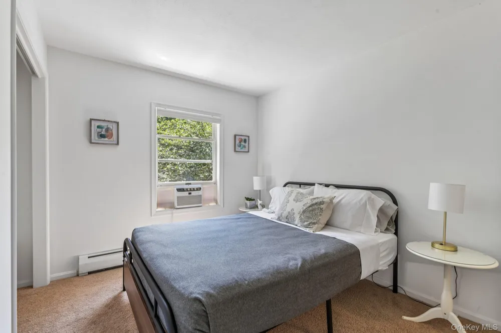 4 Wooded Lane Hampton Bays, NY 11946