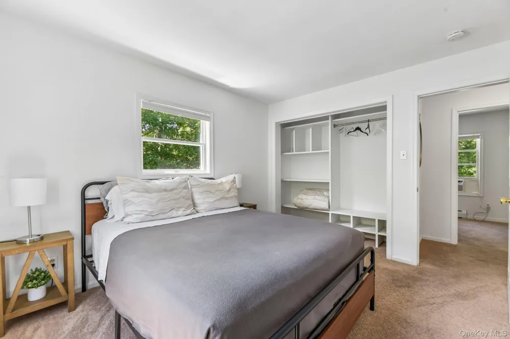 4 Wooded Lane Hampton Bays, NY 11946