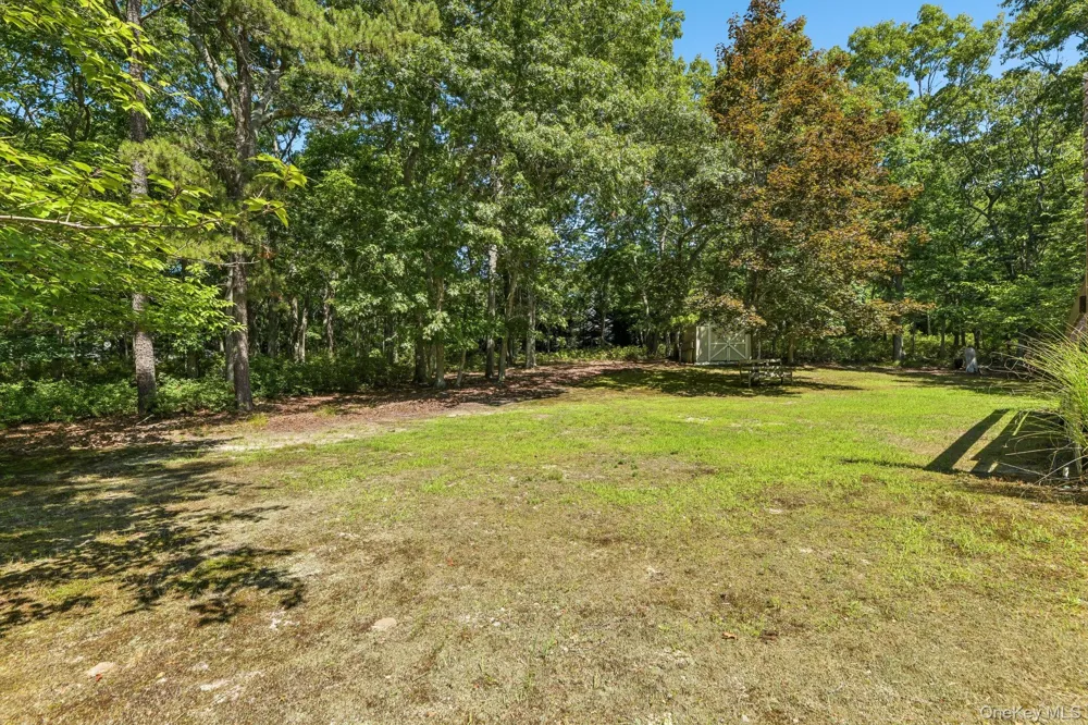 4 Wooded Lane Hampton Bays, NY 11946